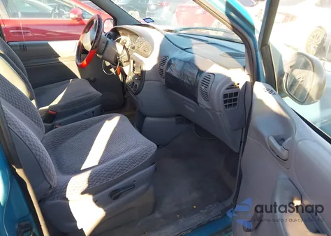 1999 Dodge Caravan z USA, uszkodzony, nr VIN 2B4FP25B9XR463280